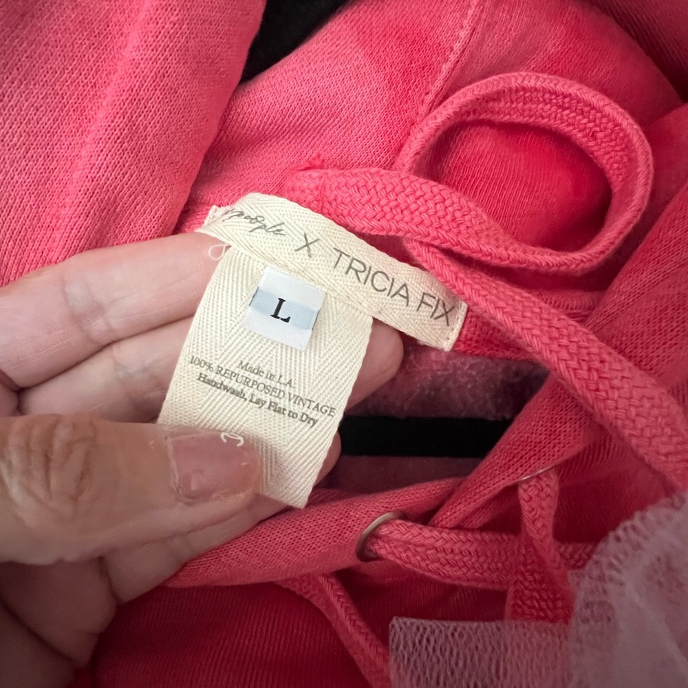 Free People x Tricia Fix Party Crasher
Hoodie Sweatshirt New - Picture 5 of 17